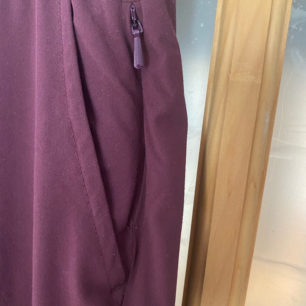 InMotion Lightweight Pants - Picture 2 of 3